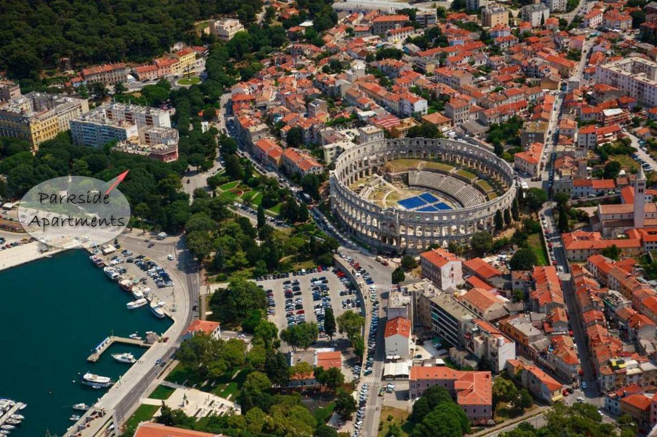 Parkside With Free Parking Pula